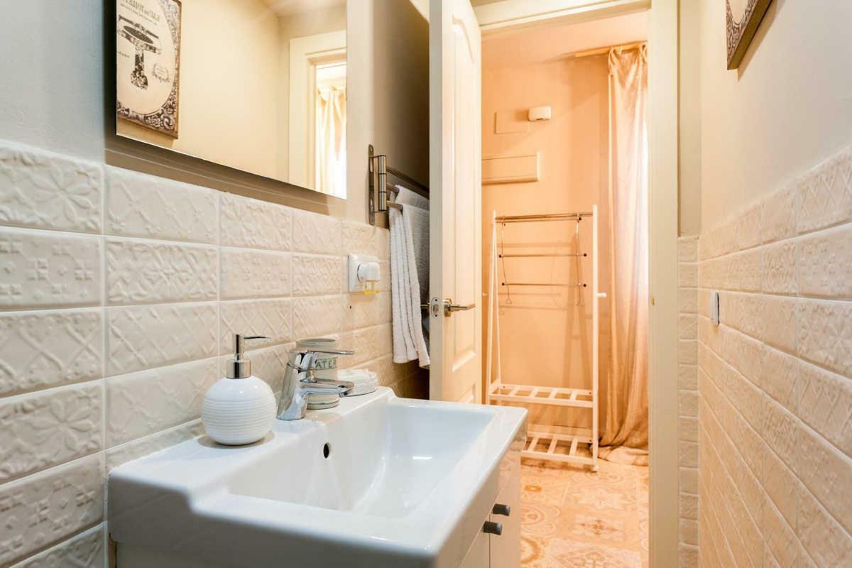 ולנסיה Precioso Apartamento En Pleno Centro Con Wifi מראה חיצוני תמונה